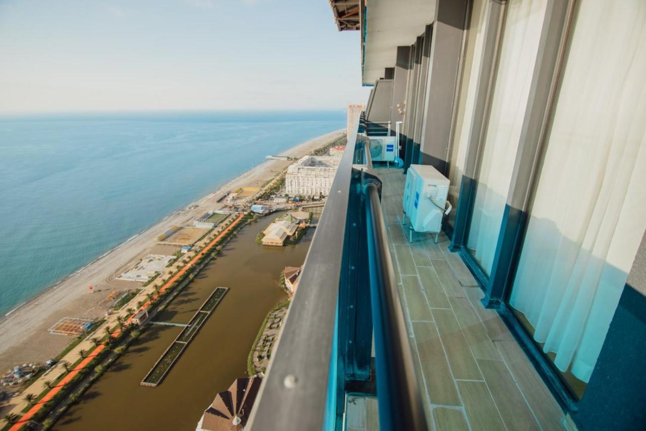 Orbi City Batumi Bagian luar foto